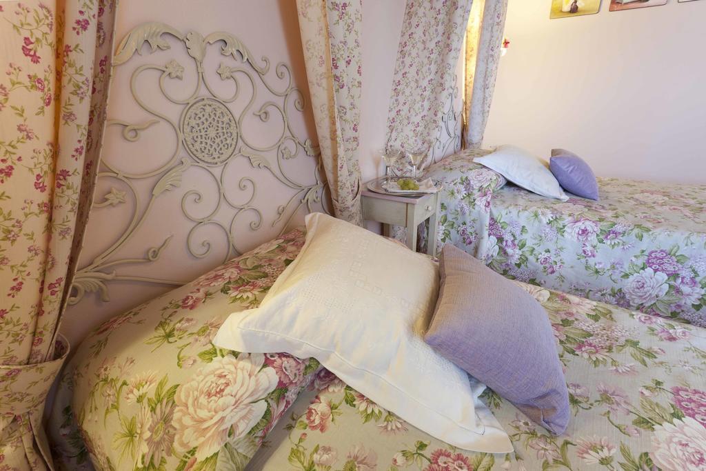 Casa Vacanze B&B Poggio Al Vento Toscana Фояно-делла-Кьяна Номер фото